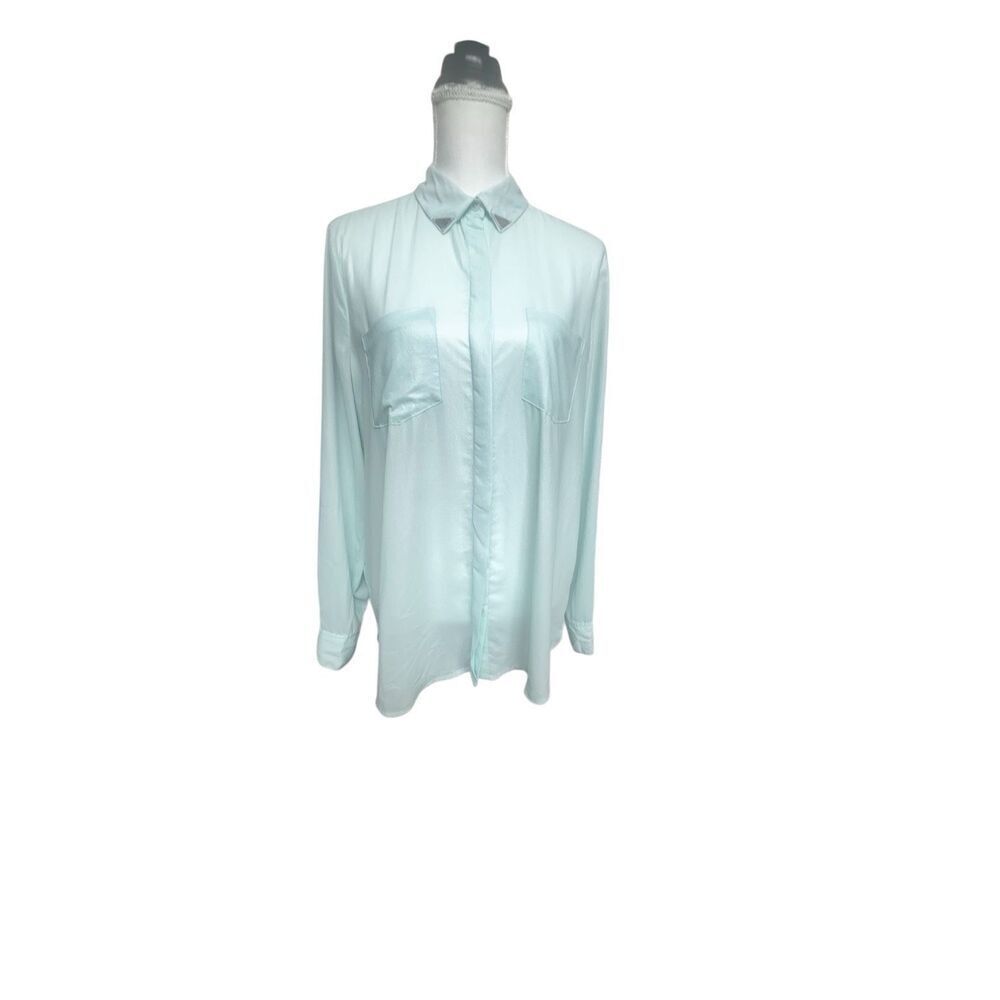 Rock & Republic Light Blue Button-Down Shirt Size Large